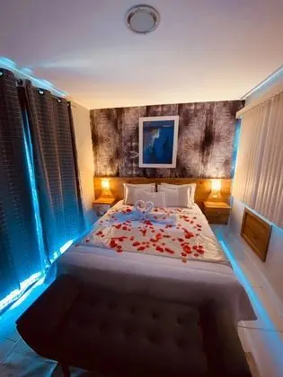 Luxury Tek Büyük Yataklı Oda
