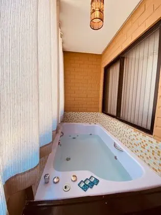 Luxury Tek Büyük Yataklı Oda