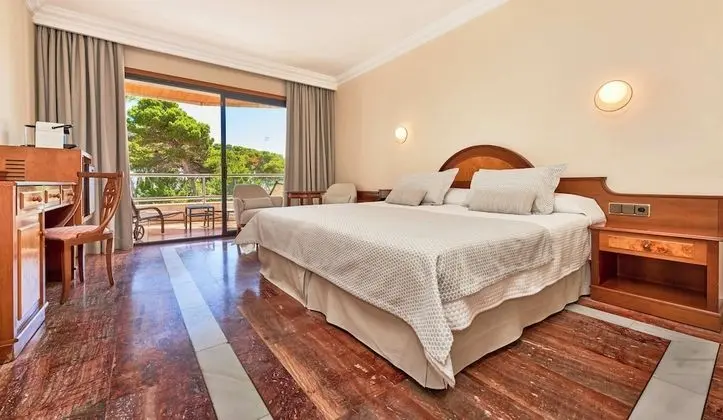 Büyük Yataklı Tek Kişilik Oda, Balkon