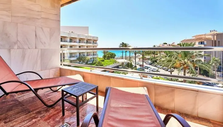 Tek Büyük Yataklı Oda, Balkon, Deniz Manzaralı