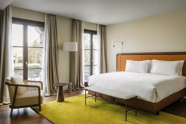 Premium Tek Büyük Yataklı Oda (Premium Junior Suite)