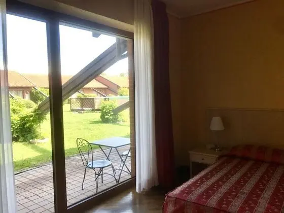 Economy Tek Büyük veya İki Ayrı Yataklı Oda