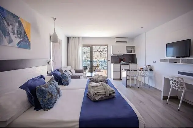 Junior Suite Superior High Floor (Single Use)