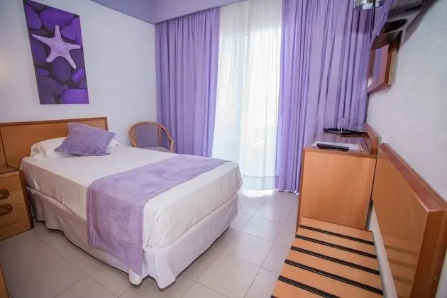 Classic Single Room Balcony (1 AD)