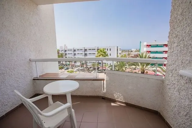 Classic Single Room Balcony (1 AD)