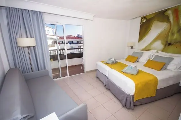 Superior Tek Büyük Yataklı Oda, Balkon, Kule (2 Adults and 1 Child, top floor)