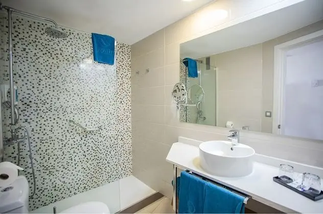 Superior Tek Büyük Yataklı Oda, Balkon, Kule (2 Adults and 1 Child, top floor)