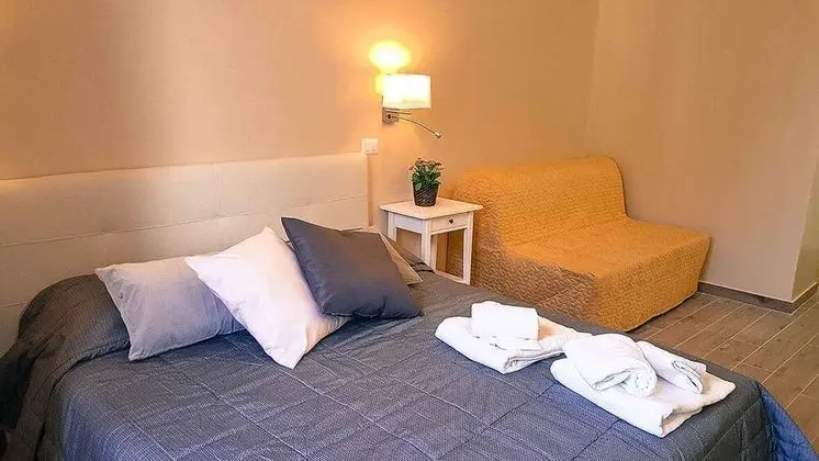 Superior Üç Kişilik Oda, Şehir Manzaralı (Gregorio XIII)