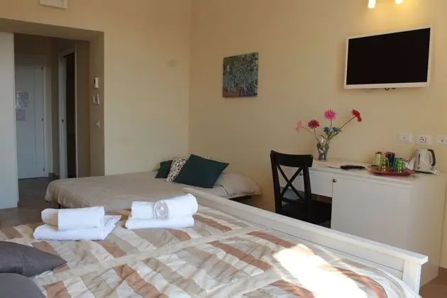 Superior Üç Kişilik Oda, Şehir Manzaralı (Roma)