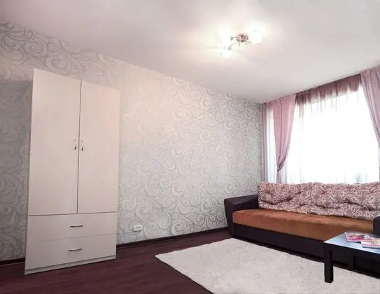 Apart Daire, 2 Yatak Odası (Krasnoarmeyskaya, 67)