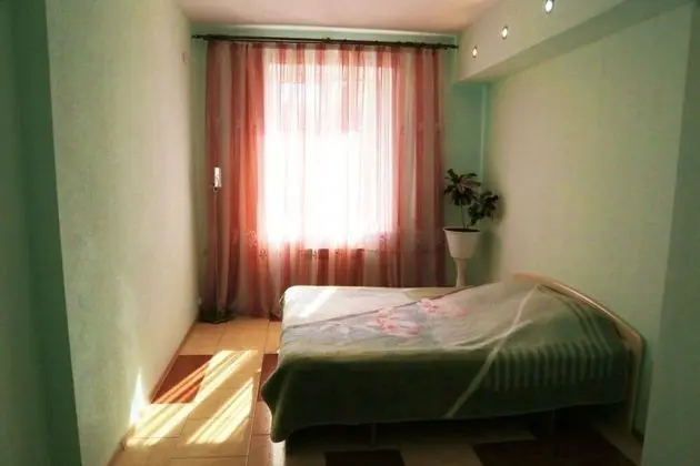 Apart Daire, 3 Yatak Odası (Krasnoarmeyskaya, 81)