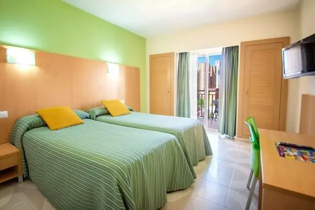 Tek Büyük Yataklı Oda, Balkon, Şehir Manzaralı (3 Adults)