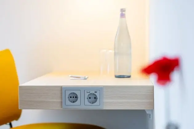 Standard Oda (French Bed)