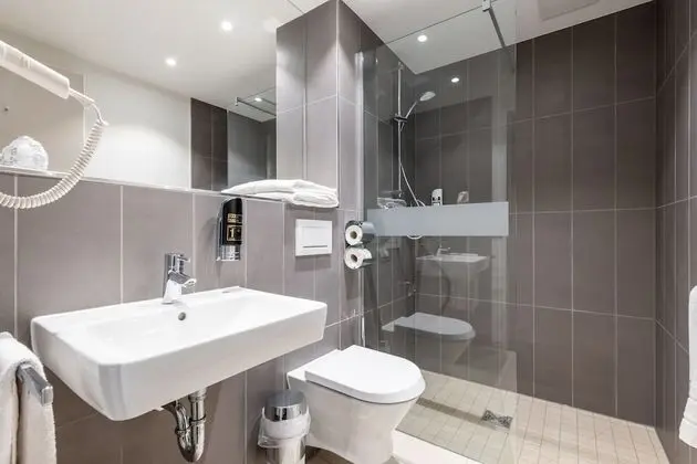 Standard Oda (French Bed)