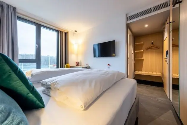 Standard Tek Büyük Yataklı Oda