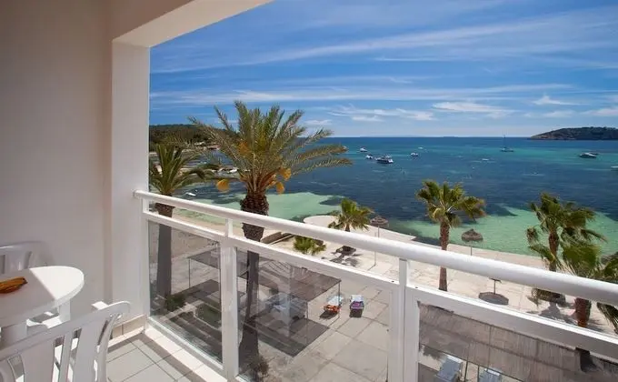 Tek Büyük Yataklı Oda, Balkon, Deniz Manzaralı