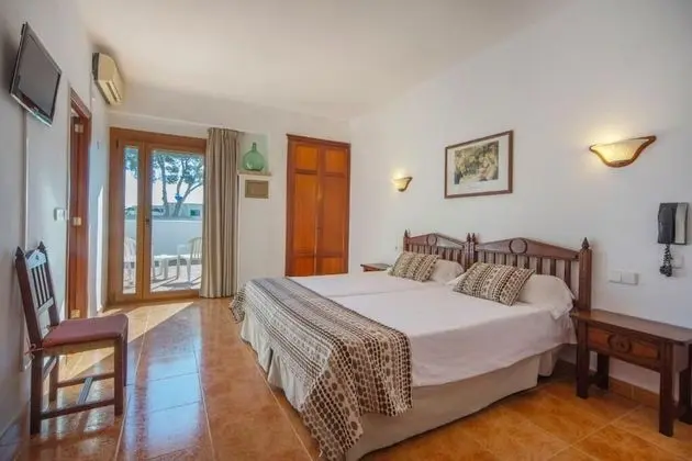 Tek Büyük veya İki Ayrı Yataklı Oda, Balkon