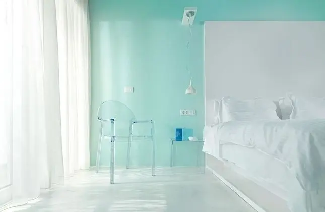Deluxe Tek Büyük Yataklı Oda, Kısmi Deniz Manzaralı