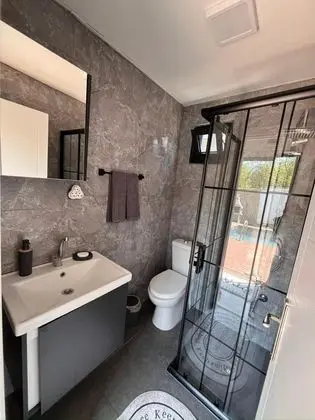 Bungalow,doğa Manzaralı,özel Havuzlu Ve Jakuzili
