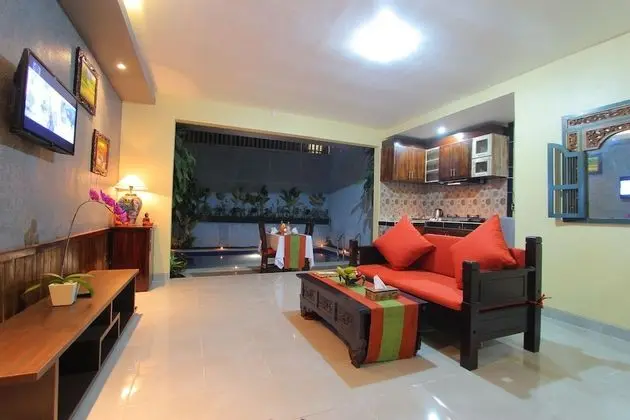Villa, 1 Yatak Odası, Havuz Manzaralı