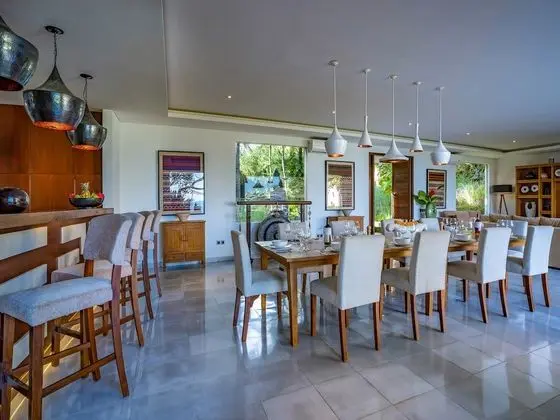 Villa, 5 Yatak Odası (Seseh Beach Villa I)
