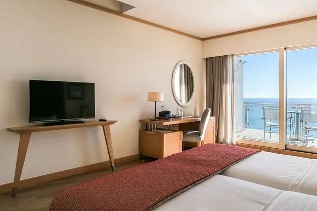 Deluxe Tek Büyük veya İki Ayrı Yataklı Oda, Deniz Manzaralı