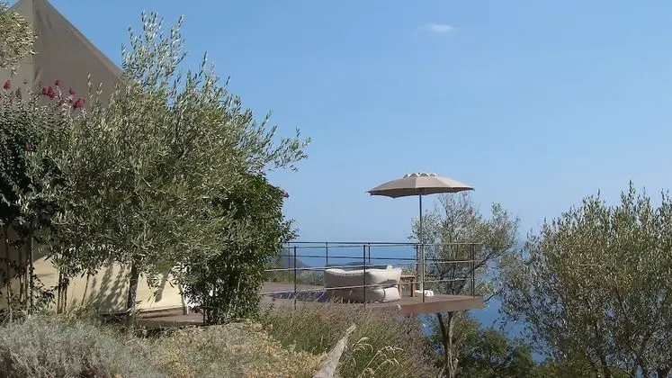 Canvas Lodge (LODM)