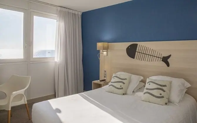 Comfort Room, Sea side