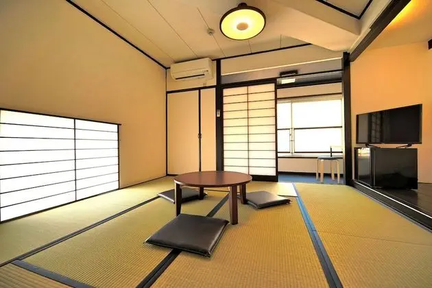 Traditional Oda, Birden Çok Yatak, Ortak Banyo (Standard Japanese Style)