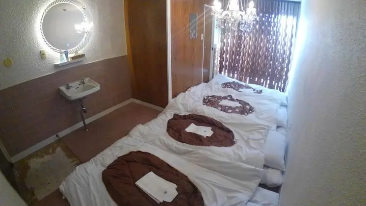 Basic Oda, Sigara İçilmez (Mattress Futon, 202)