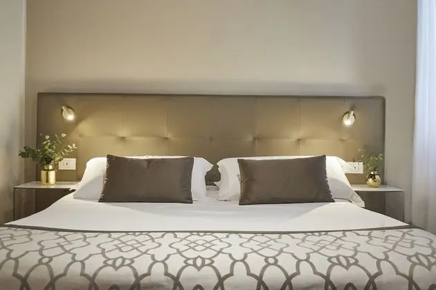 Deluxe Tek Büyük Yataklı Oda (1° floor)