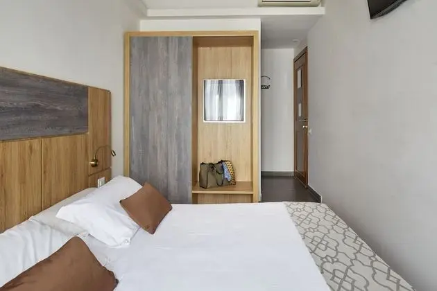 Tek Büyük Yataklı Oda