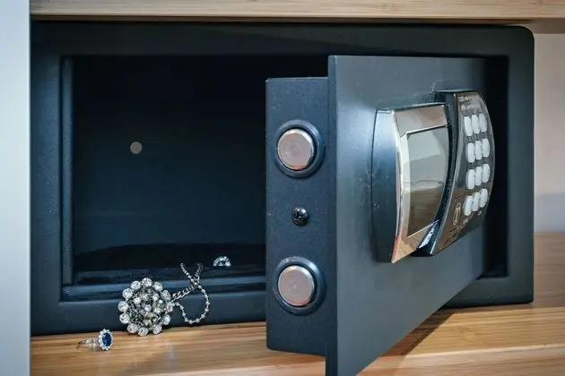 Tek Büyük Yataklı Oda