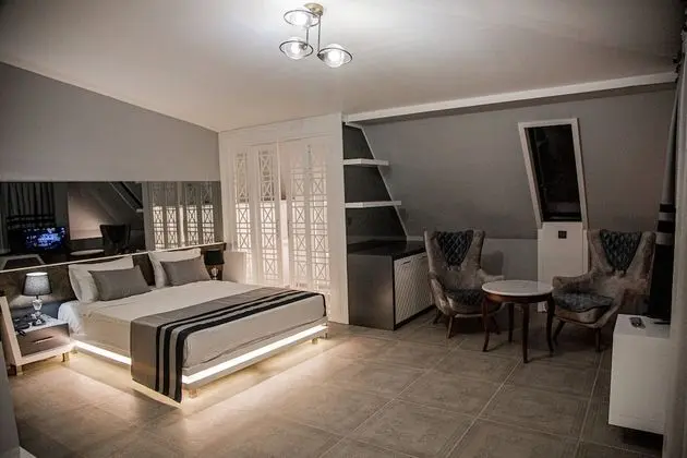 Deluxe Tek Büyük Yataklı Oda