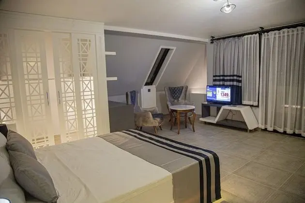 Deluxe Tek Büyük Yataklı Oda