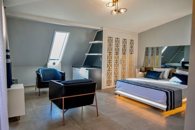 Deluxe Tek Büyük Yataklı Oda