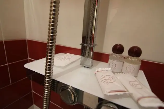 Classic Tek Büyük Yataklı Oda, 1 Büyük (Queen) Boy Yatak