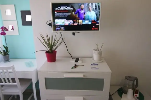 Comfort Tek Büyük Yataklı Oda