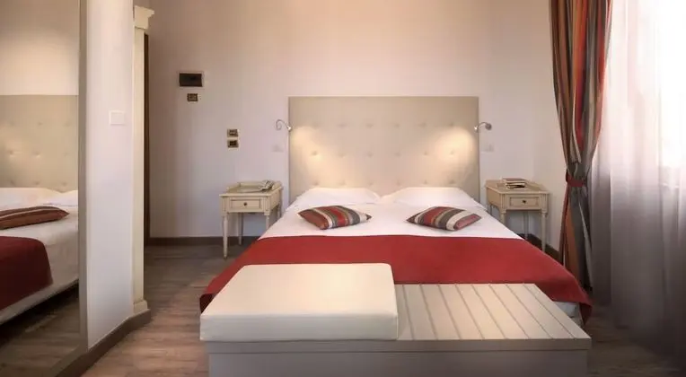 Superior Tek Büyük Yataklı Oda, Şehir Manzaralı