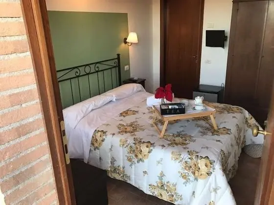 Tek Büyük Yataklı Oda