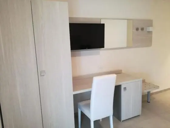 Comfort Tek Büyük veya İki Ayrı Yataklı Oda