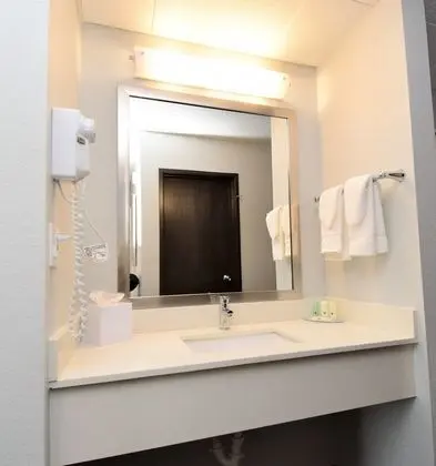 Süit, 1 En Büyük (King) Boy Yatak ve Çekyat, Sigara İçilmez