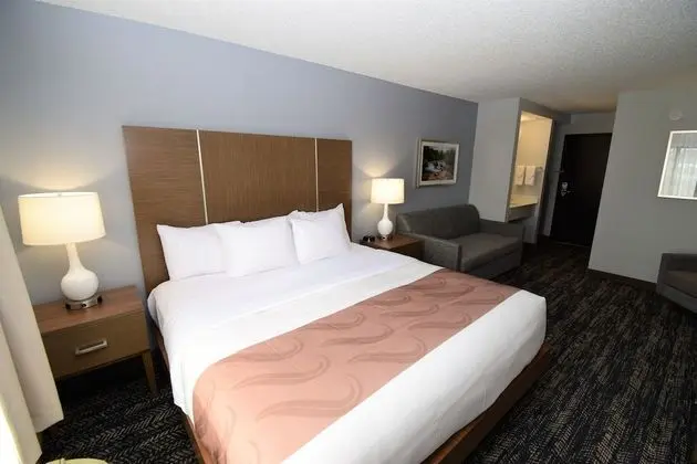 Süit, 1 En Büyük (King) Boy Yatak ve Çekyat, Sigara İçilmez