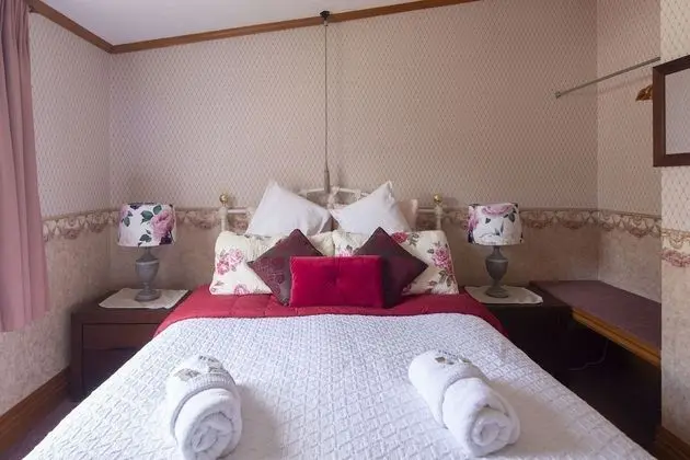 Standard Kır Evi, 2 Yatak Odası, Sigara İçilmez, Küçük Mutfak