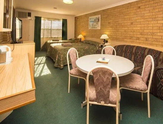 Family Oda, Sigara İçilmez (Family Suite)