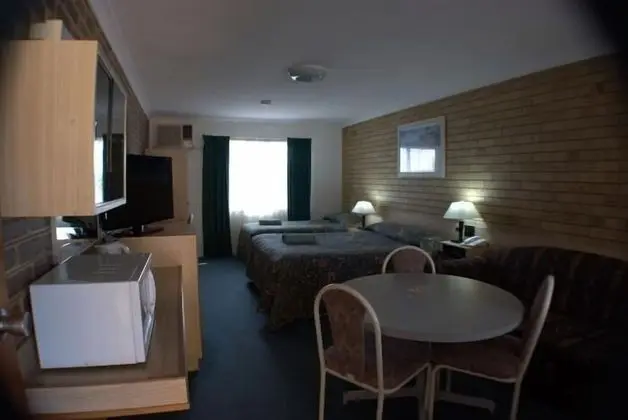 Family Oda, Sigara İçilmez (Family Suite)