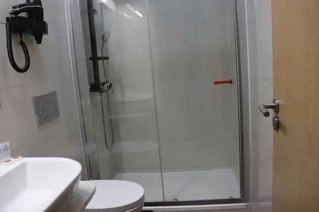 Tek Büyük Yataklı Oda, Özel Banyo