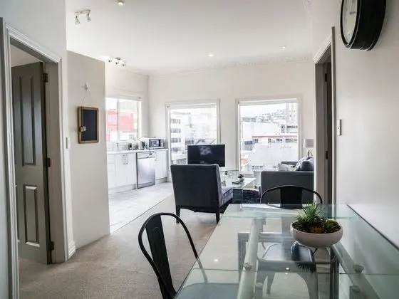 Çatı Katı Süiti (Penthouse), 2 Yatak Odası, Balkon (Level 4 - lift access to Level 2 only)