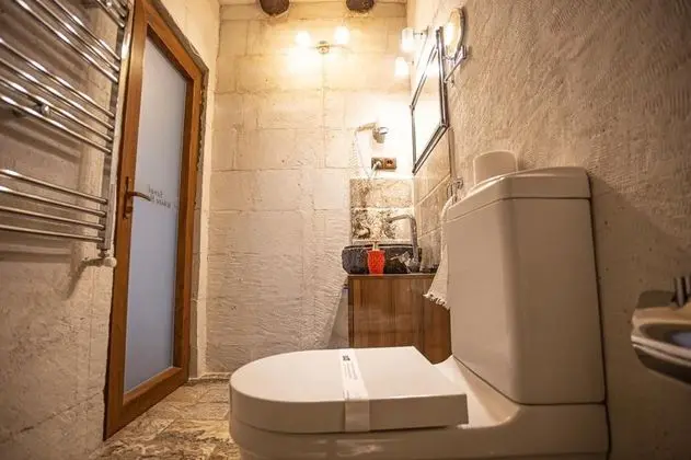 Suite, Bahçe veya Sokak Manzaralı, 2. Kat
