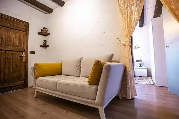 Suite, Bahçe veya Sokak Manzaralı, 2. Kat